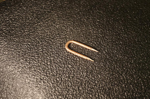 COPPER WIRE CUT POINT SERRATED STAPLES .114